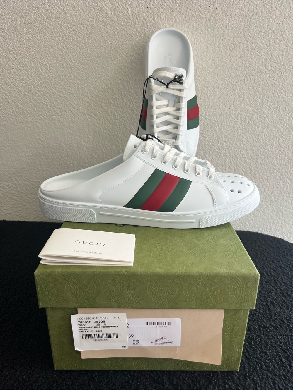 NWT White Gucci Women’s Ace Mule with Tags - EU 39